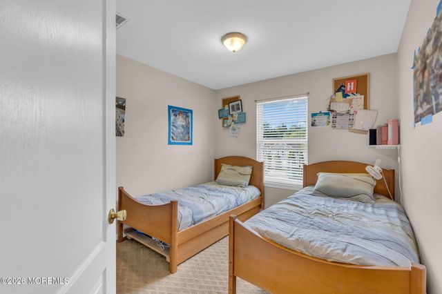 46 Aspen Court, Lakewood, NJ 08701