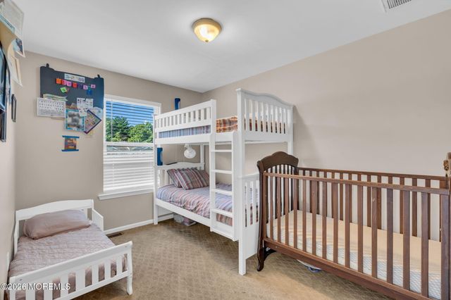 46 Aspen Court, Lakewood, NJ 08701
