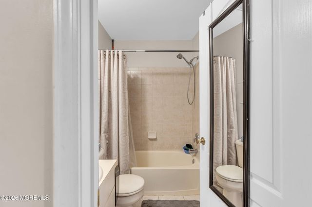 46 Aspen Court, Lakewood, NJ 08701