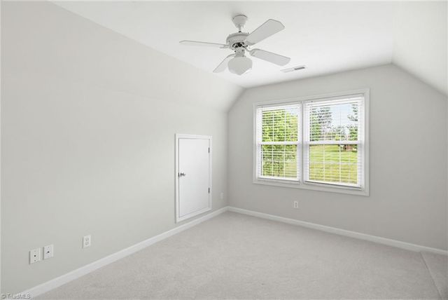 9321 Deer Path Lane, Kernersville, NC 27284
