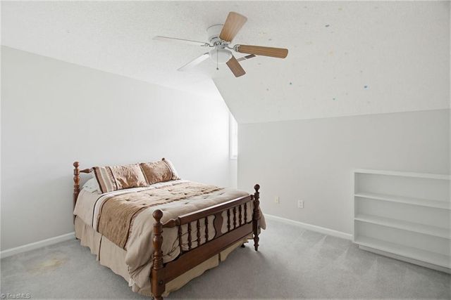 9321 Deer Path Lane, Kernersville, NC 27284