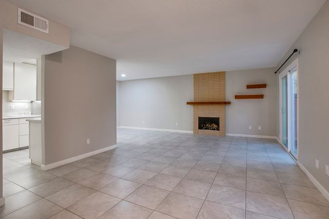 2632 Custer Parkway D, Richardson, TX 75080