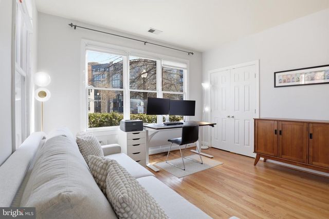 1142 N JACKSON ST, Arlington, VA 22201