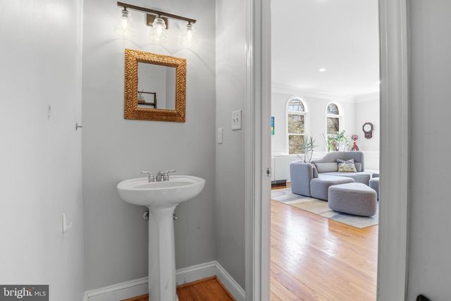 1142 N JACKSON ST, Arlington, VA 22201