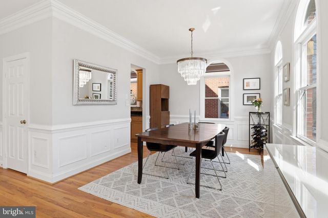 1142 N JACKSON ST, Arlington, VA 22201