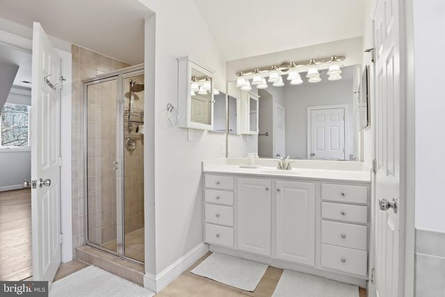 1142 N JACKSON ST, Arlington, VA 22201