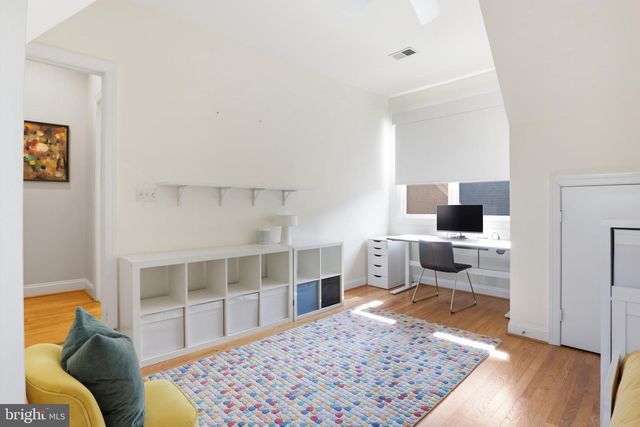 1142 N JACKSON ST, Arlington, VA 22201