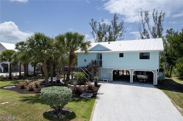 1318 Junonia ST, Sanibel, FL 33957