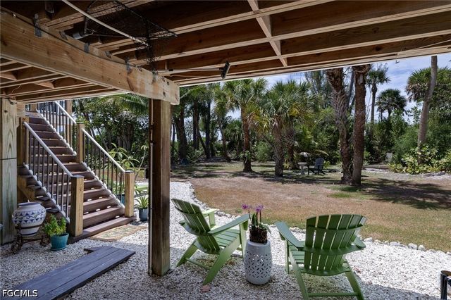 1318 Junonia ST, Sanibel, FL 33957