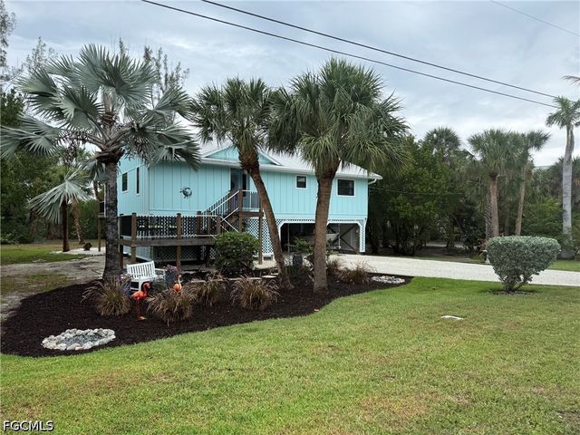 1318 Junonia ST, Sanibel, FL 33957