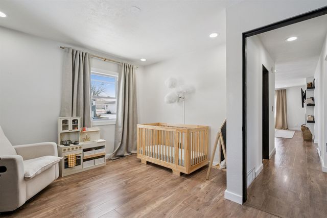 718 7th Ave NE, Oelwein, IA 50662