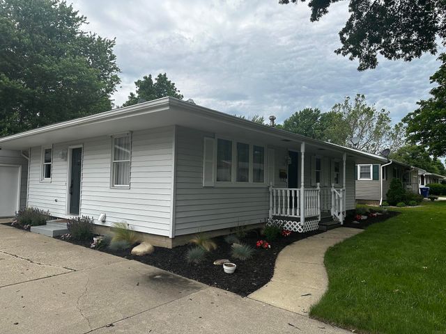 718 7th Ave NE, Oelwein, IA 50662