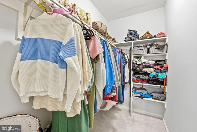 9458 SCARLET OAK DR, Manassas, VA 20110