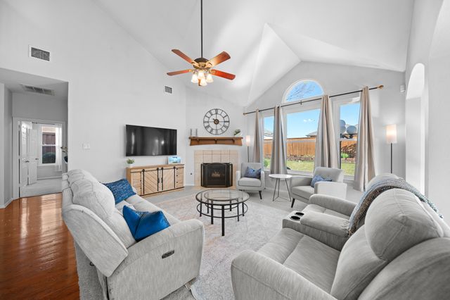 431 Lakefield Drive, Murphy, TX 75094