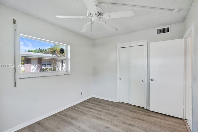 2621 SW Natura Ave, Deerfield Beach, FL 33441