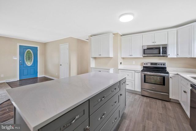 3801 GARDINER RD, Waldorf, MD 20601