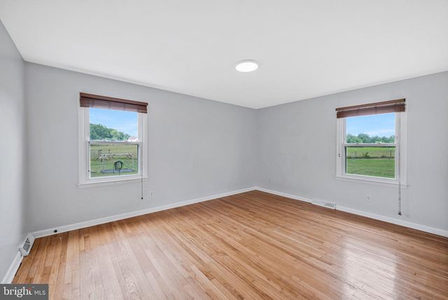 3801 GARDINER RD, Waldorf, MD 20601