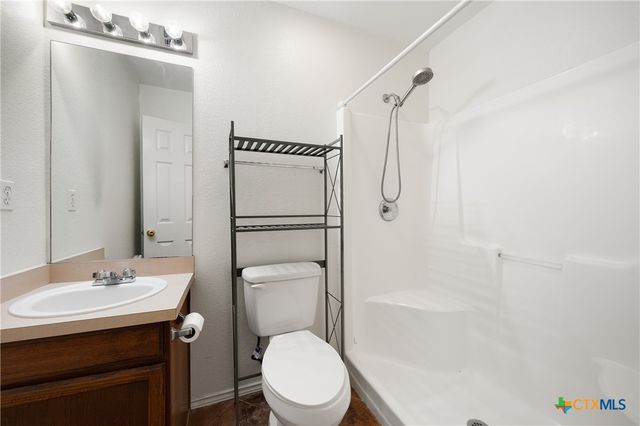 1225 Hilltop Drive, San Marcos, TX 78666