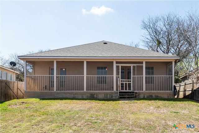 1225 Hilltop Drive, San Marcos, TX 78666