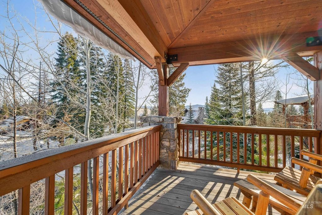 28 Francois Court, Donnelly, ID 83615 photo 7