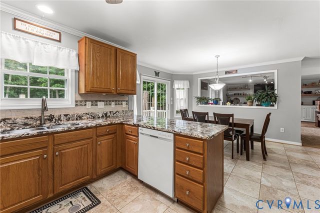 5819 Hereld Green Dr, Chesterfield, VA 23832