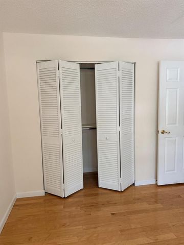 6654 Via Regina, Boca Raton, FL 33433