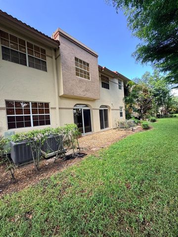 6654 Via Regina, Boca Raton, FL 33433