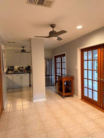 6654 Via Regina, Boca Raton, FL 33433