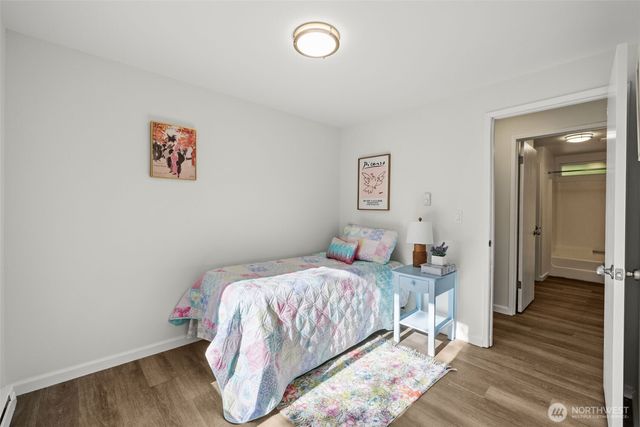 936 210th Avenue NE, Sammamish, WA 98074