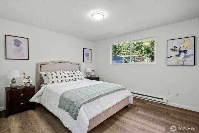 936 210th Avenue NE, Sammamish, WA 98074
