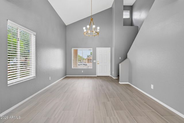 6333 W NEZ PERCE Street, Phoenix, AZ 85043