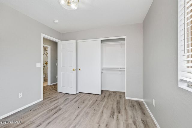 6333 W NEZ PERCE Street, Phoenix, AZ 85043