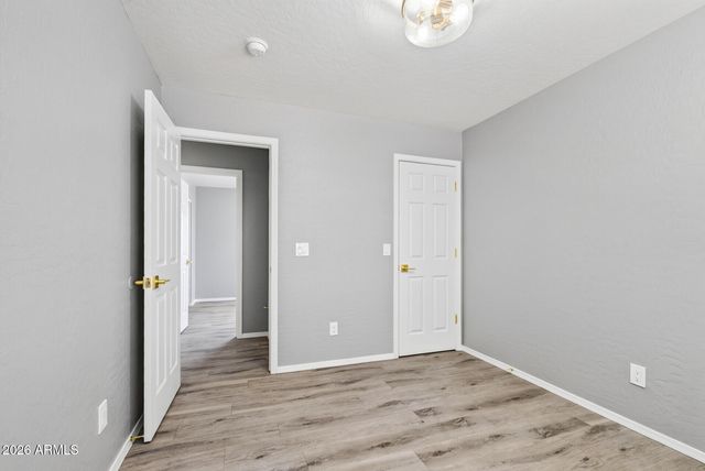 6333 W NEZ PERCE Street, Phoenix, AZ 85043