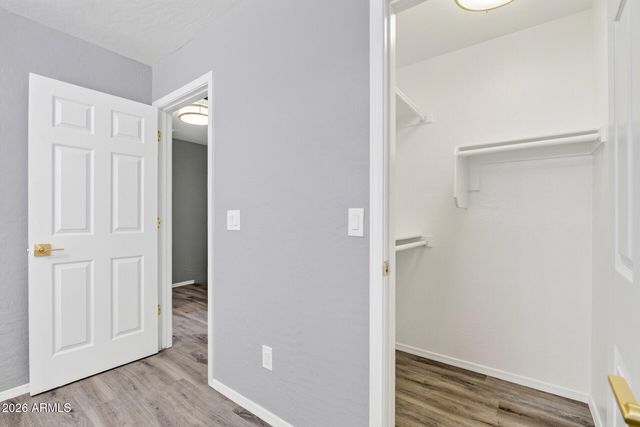 6333 W NEZ PERCE Street, Phoenix, AZ 85043
