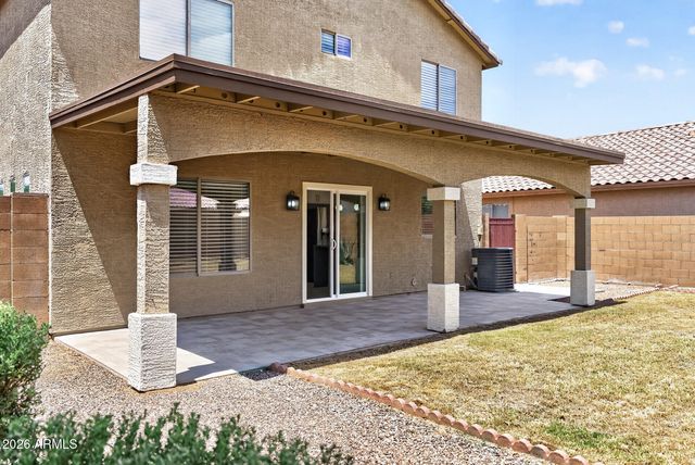 6333 W NEZ PERCE Street, Phoenix, AZ 85043
