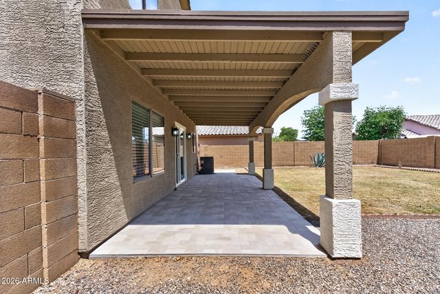 6333 W NEZ PERCE Street, Phoenix, AZ 85043