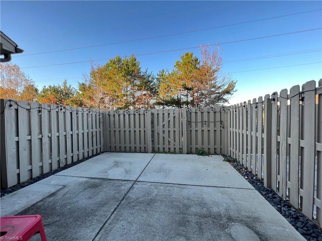 723 Piedmont Crossing Drive, High Point, NC 27265