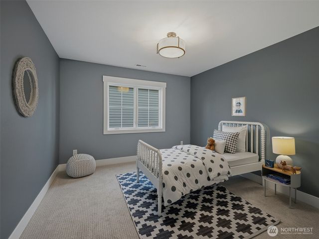 6807 54th Avenue NE, Seattle, WA 98115