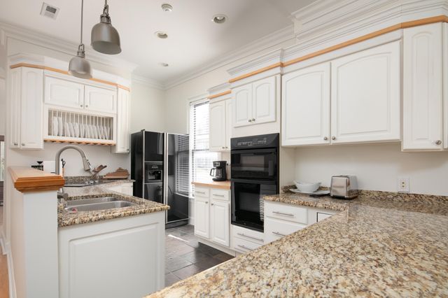 847 W High Street, Lexington, KY 40508