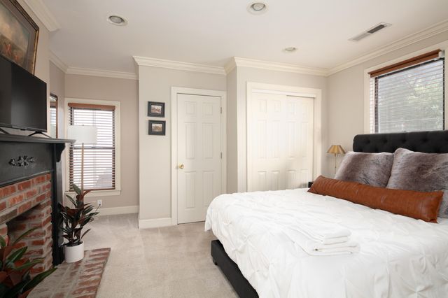 847 W High Street, Lexington, KY 40508