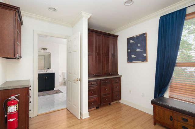 847 W High Street, Lexington, KY 40508
