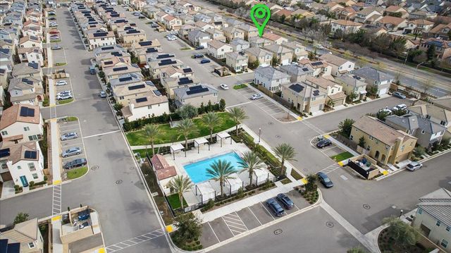 2015 N Walling Lane, Clovis, CA 93619