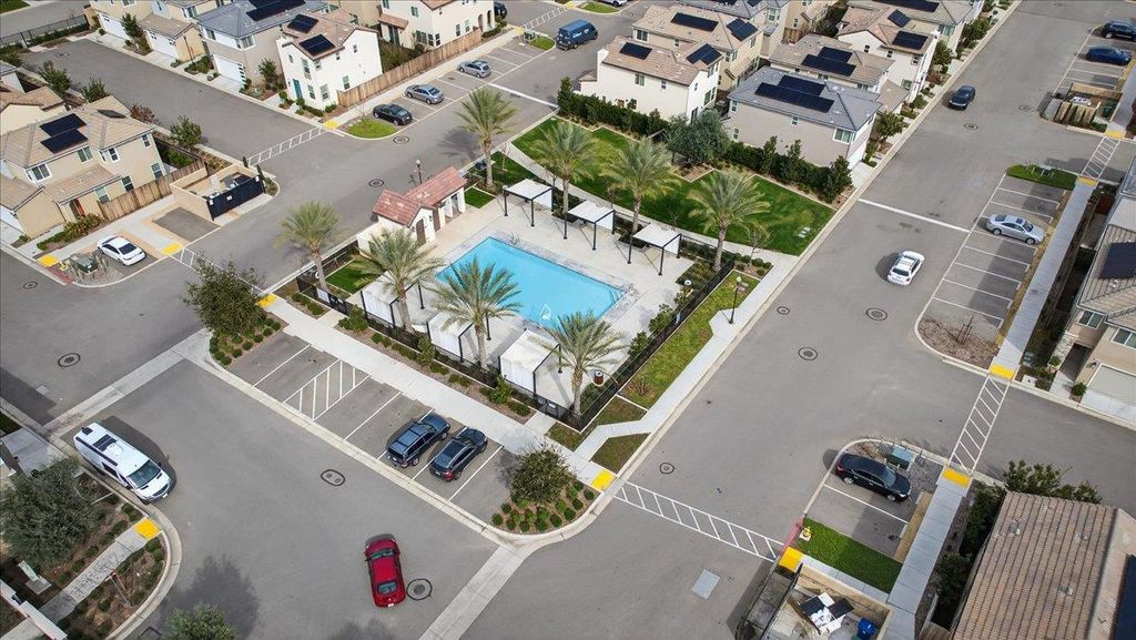 Image 47 of property listing at 2015 N Walling Lane, Clovis, CA 93619