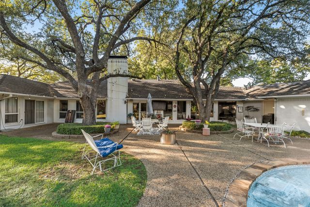 11132 Rosser Court, Dallas, TX 75229