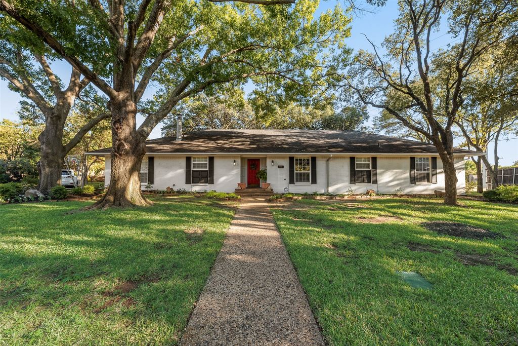 11132 Rosser Court, Dallas, TX 75229