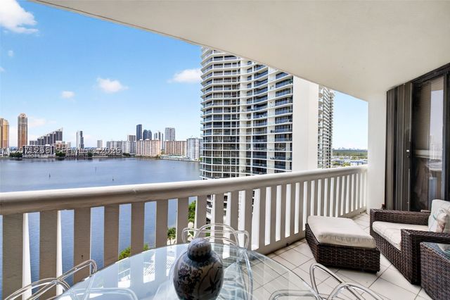 3000 Island Blvd 1201, Aventura, FL 33160