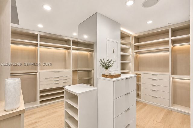 3000 Island Blvd 1201, Aventura, FL 33160