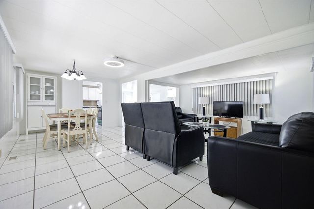 2917 SW 54th Street, Dania Beach, FL 33312