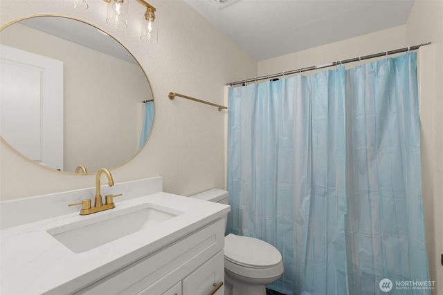 910 Schonberg Lane SE, Olympia, WA 98513