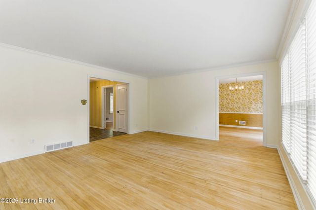 7814 Crown Top Rd, Louisville, KY 40241